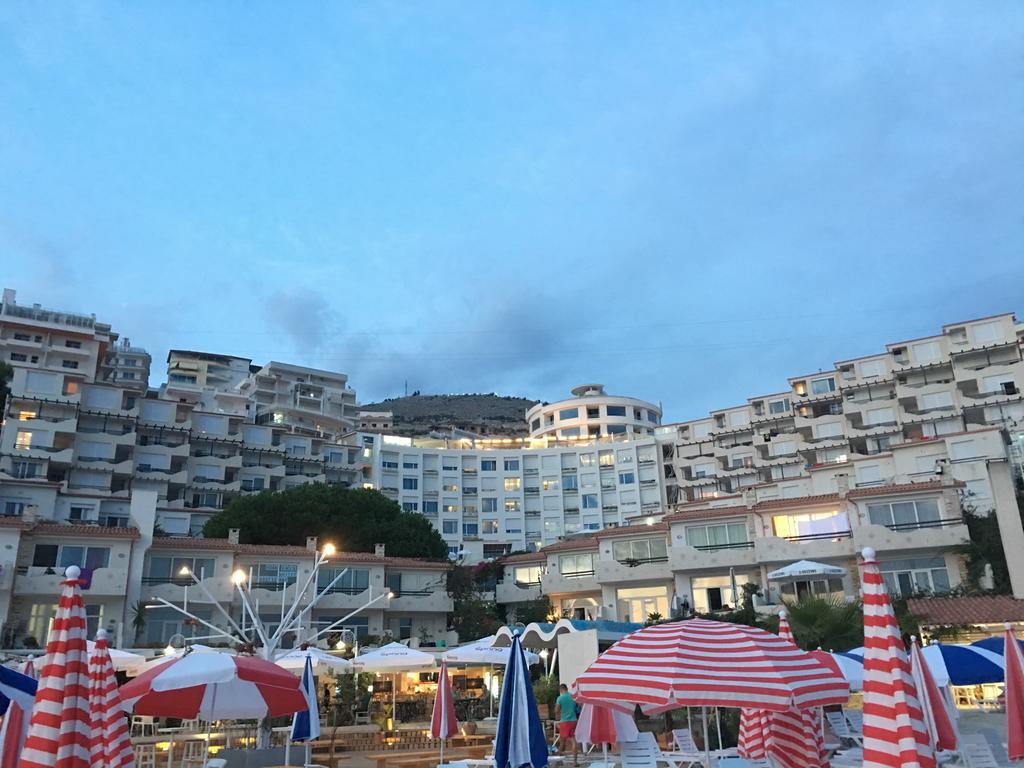 Apartments Wonderful Bay ซารานเดอ ภายนอก รูปภาพ